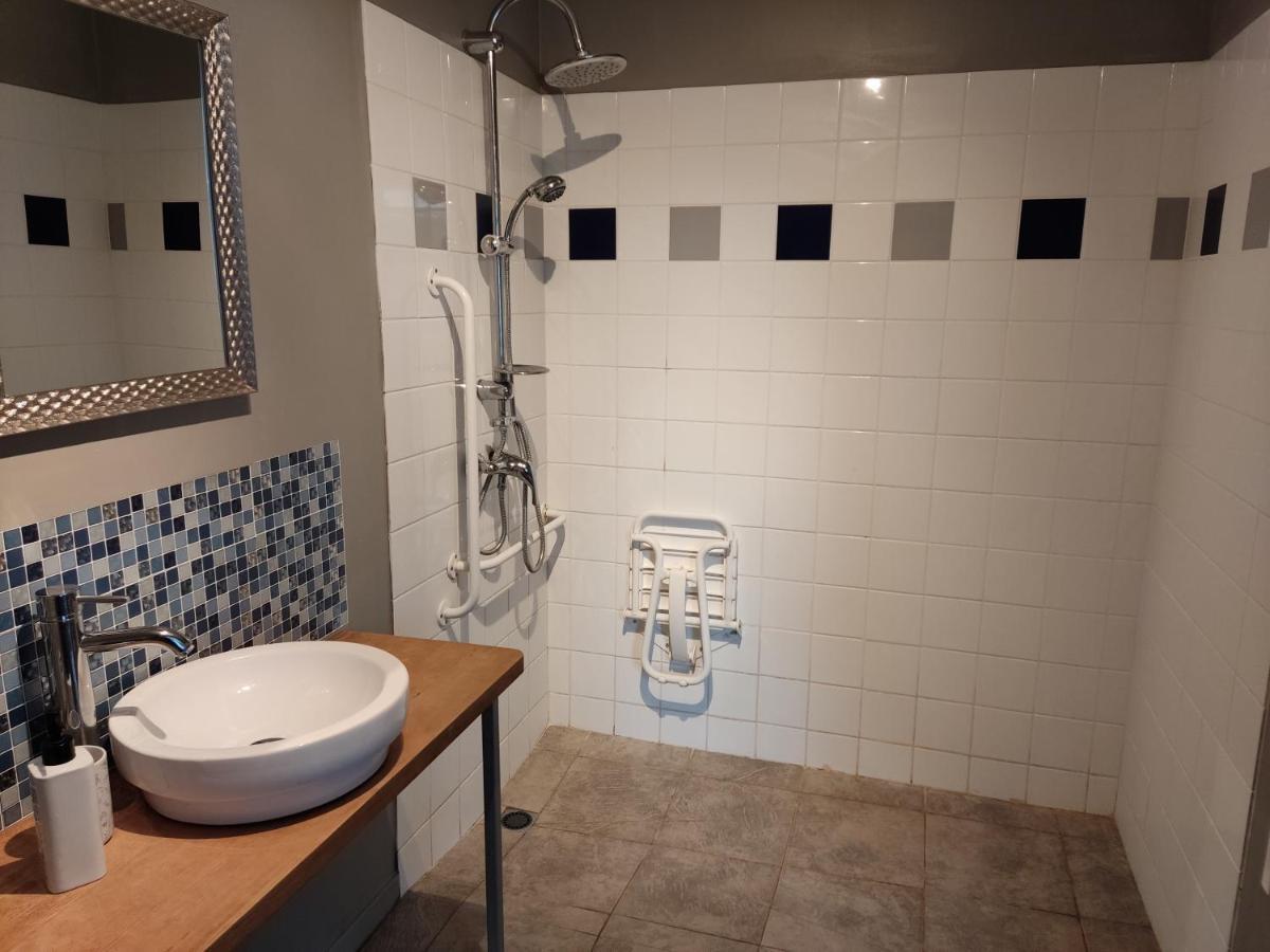 La Demeure Avesnoise Bed & Breakfast Wignehies Exterior foto